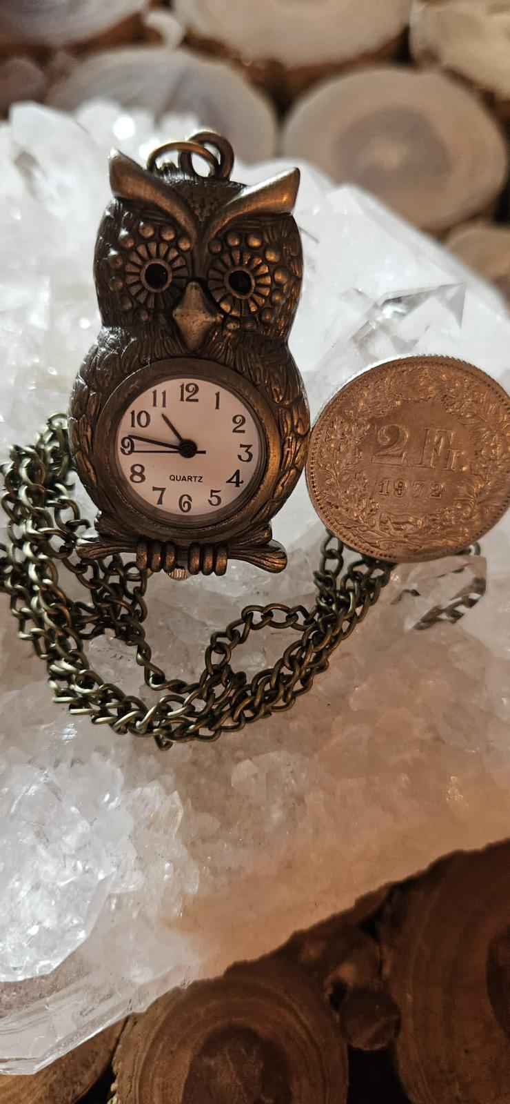 Quarz Taschenuhr mit Eule-Motiv